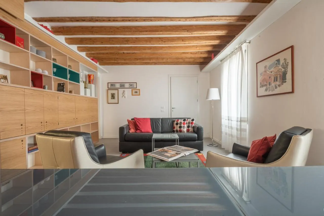 Luxury Garden Mansion R&R Apartment Venice Italy